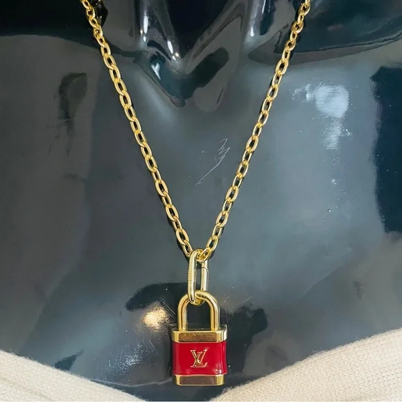 LV Red Padlock Charm Pendant Upcycled Gold Chunky Link Chain Statement Necklace - Picture 4 of 8